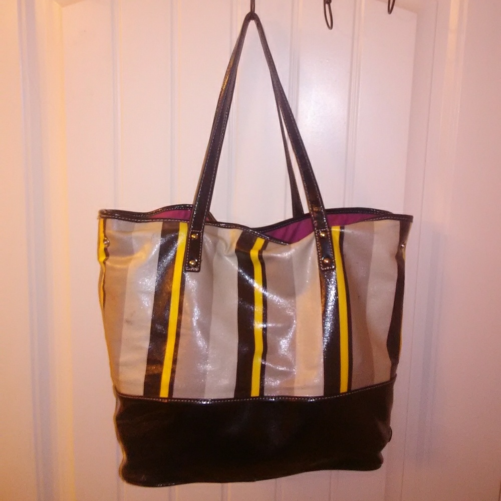 FLASH SALE 3/$12 ANYTHING. Nine West Large purse